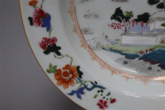 A Chinese export famille rose landscape soup plate, Qianlong period, diameter 23cm